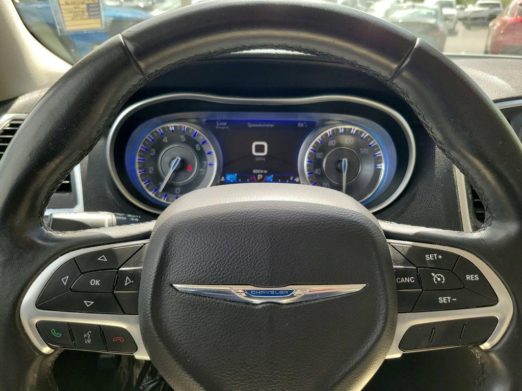 Used 2016 Chrysler 300 Limited w/ Driver Convenience Group image 24