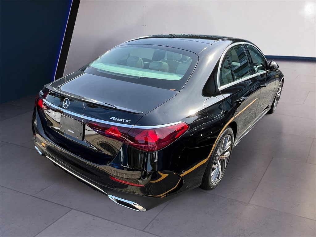 New 2026 Mercedes-Benz E 450 4MATIC Sedan image 3
