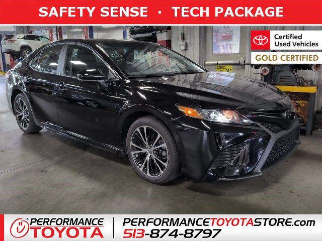 Used 2020 Toyota Camry SE FWD image 1