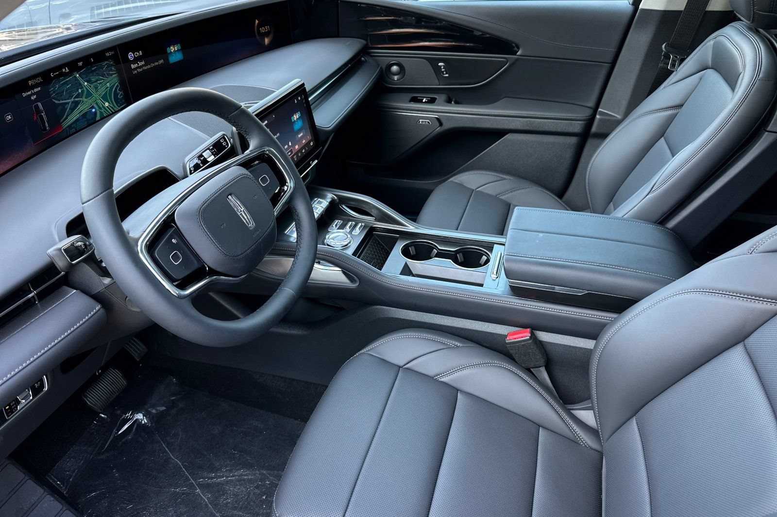 New 2026 Lincoln Nautilus Premier w/ Equipment Group 102A AWD/4WD image 9