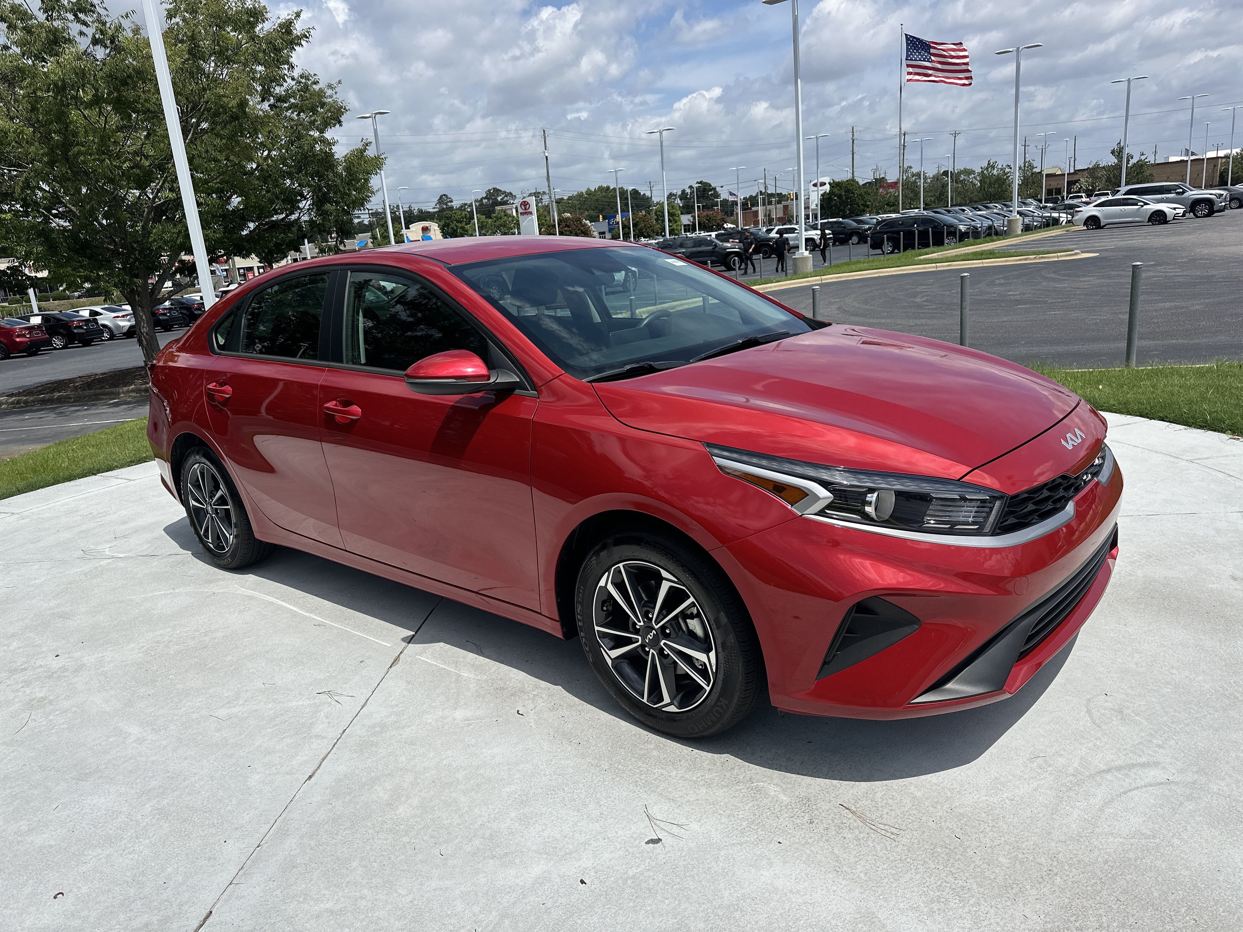 Used 2024 Kia Forte LXS w/ LXS Technology Package FWD video 2