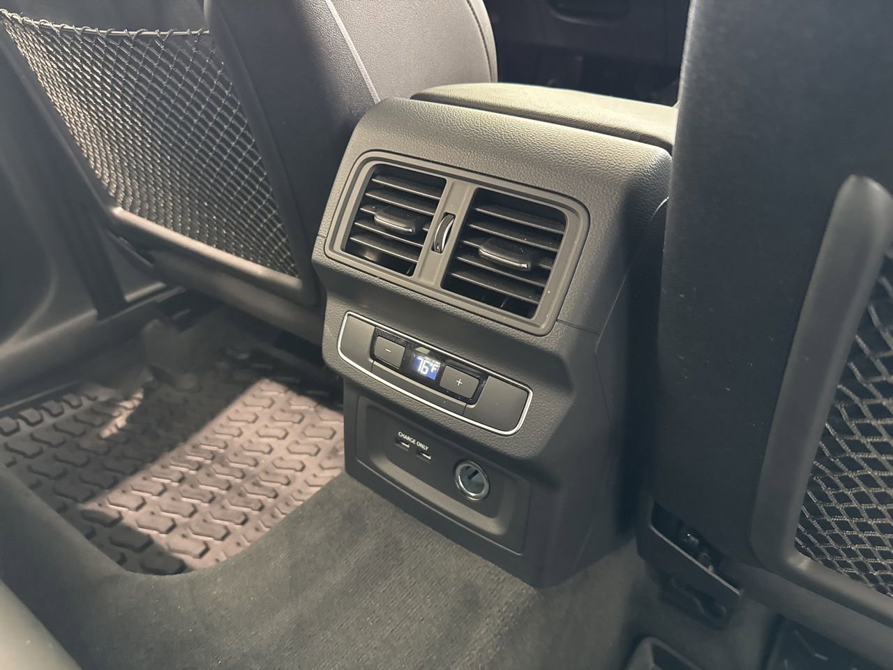 Used 2024 Audi SQ5 Premium image 46