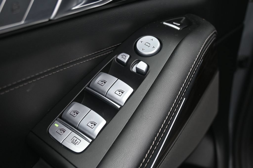 Used 2026 BMW X7 xDrive40i AWD/4WD image 14