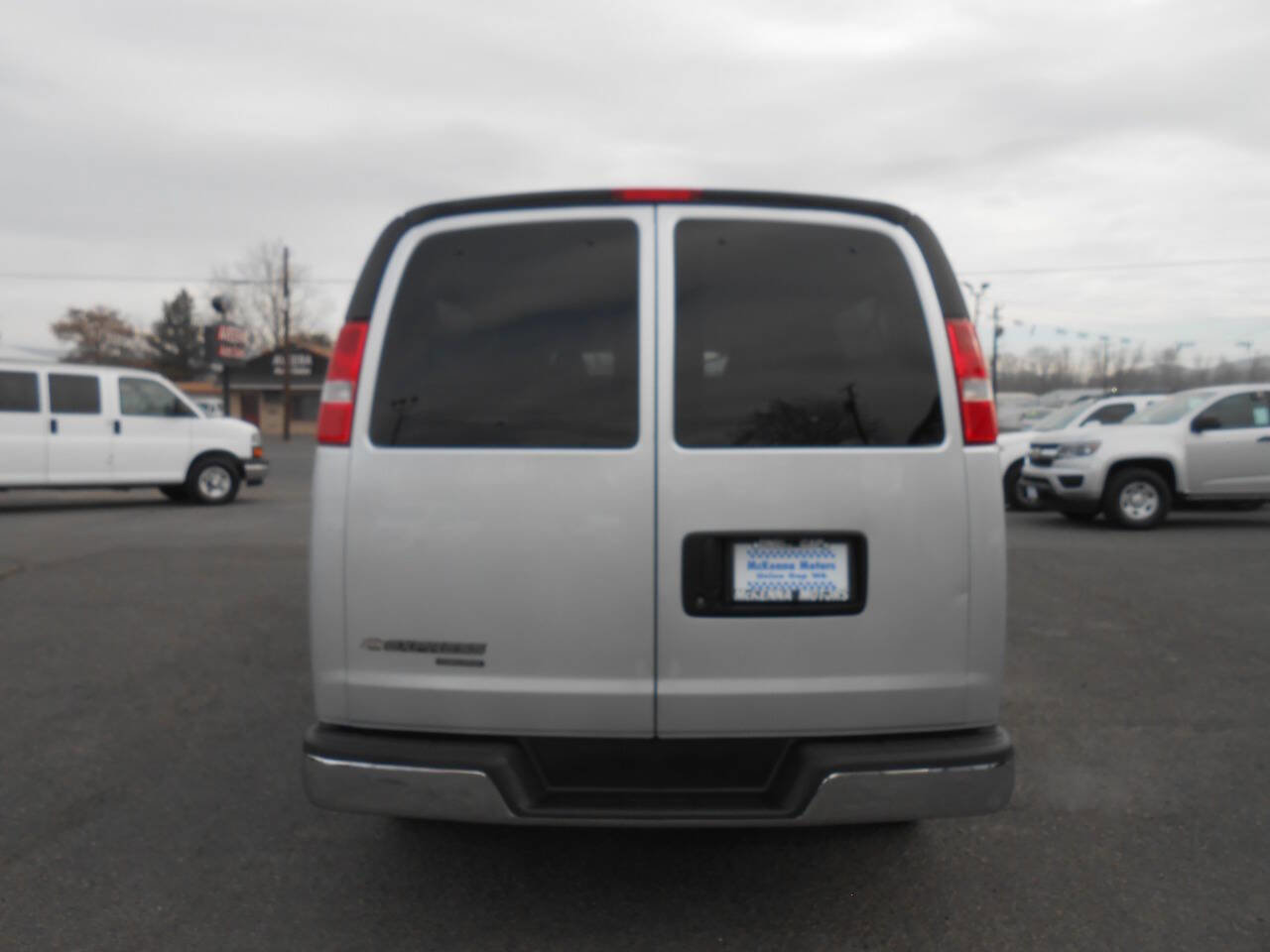 Used 2016 Chevrolet Express 3500 LT w/ LT Preferred Equipment Group image 9