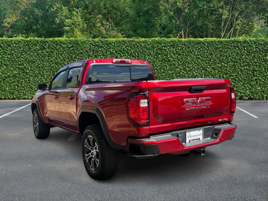 Used 2023 GMC Canyon AT4 w/ AT4 Premium Package AWD/4WD image 6
