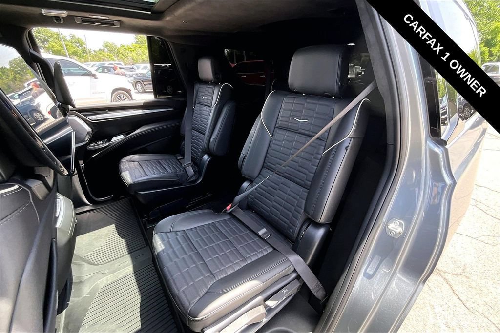 Used 2025 Cadillac Escalade V AWD/4WD image 6
