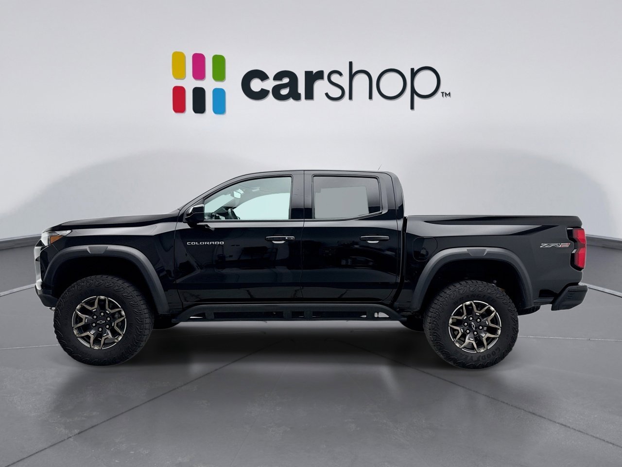 Used 2024 Chevrolet Colorado ZR2 w/ ZR2 Convenience Package III image 2