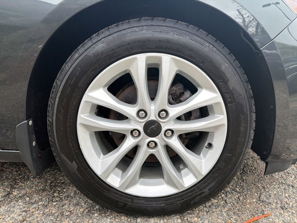Used 2018 Chevrolet Malibu LT FWD image 10