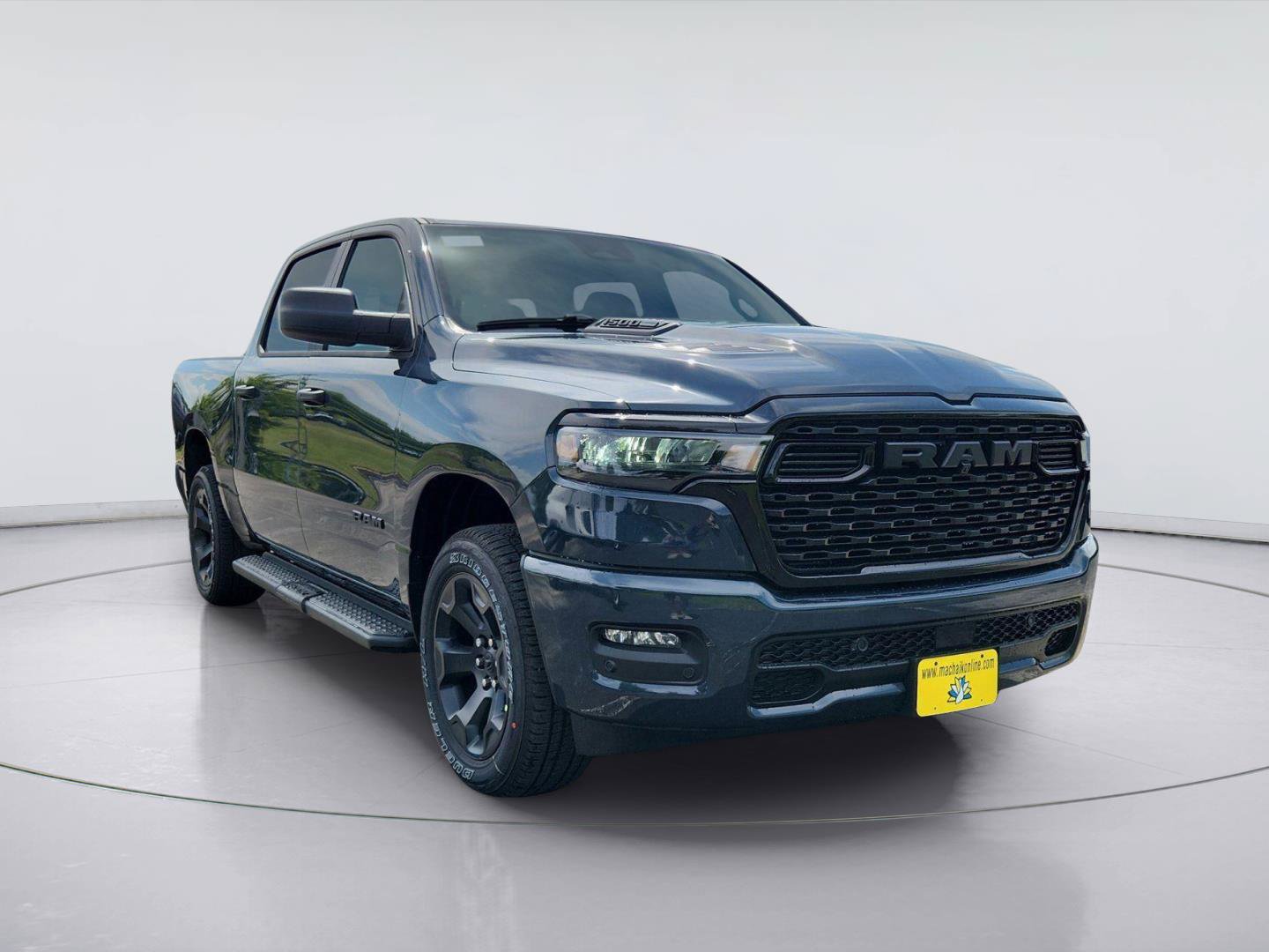 New 2026 RAM 1500 Express AWD/4WD image 7