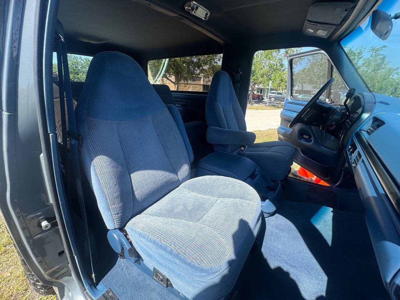 Used 1995 Ford Bronco XLT image 84