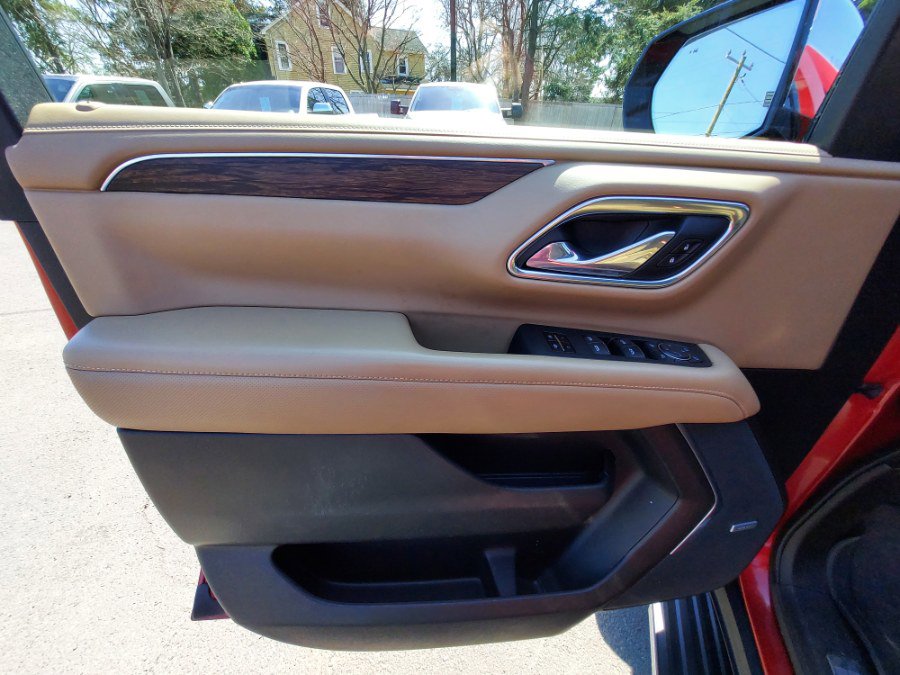 Used 2021 Chevrolet Tahoe Premier w/ Premium Package image 8