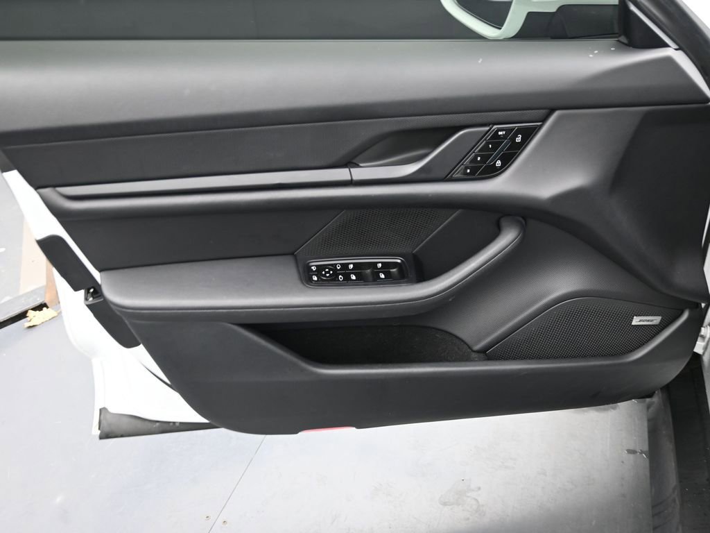 Used 2020 Porsche Taycan 4S image 15