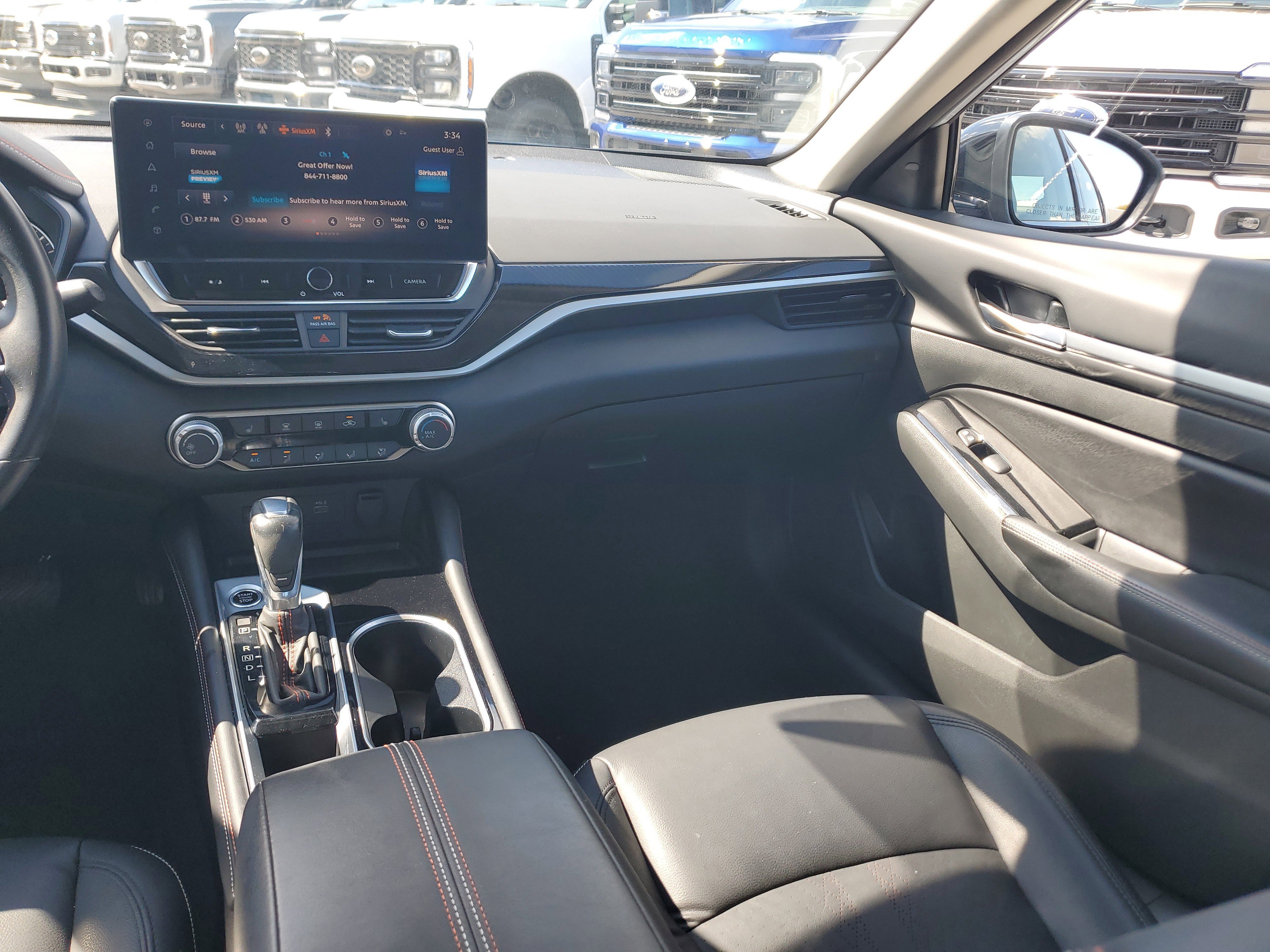 Used 2024 Nissan Altima 2.5 SR w/ SR Premium Package image 16