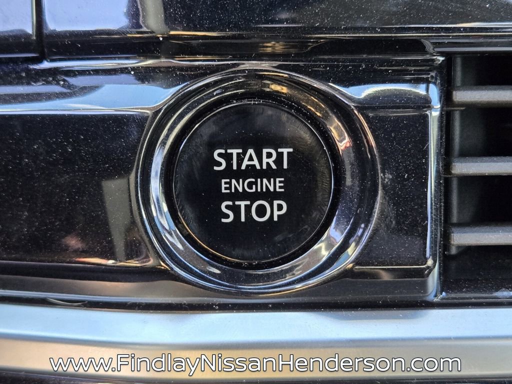 Used 2025 Nissan Pathfinder SL image 28