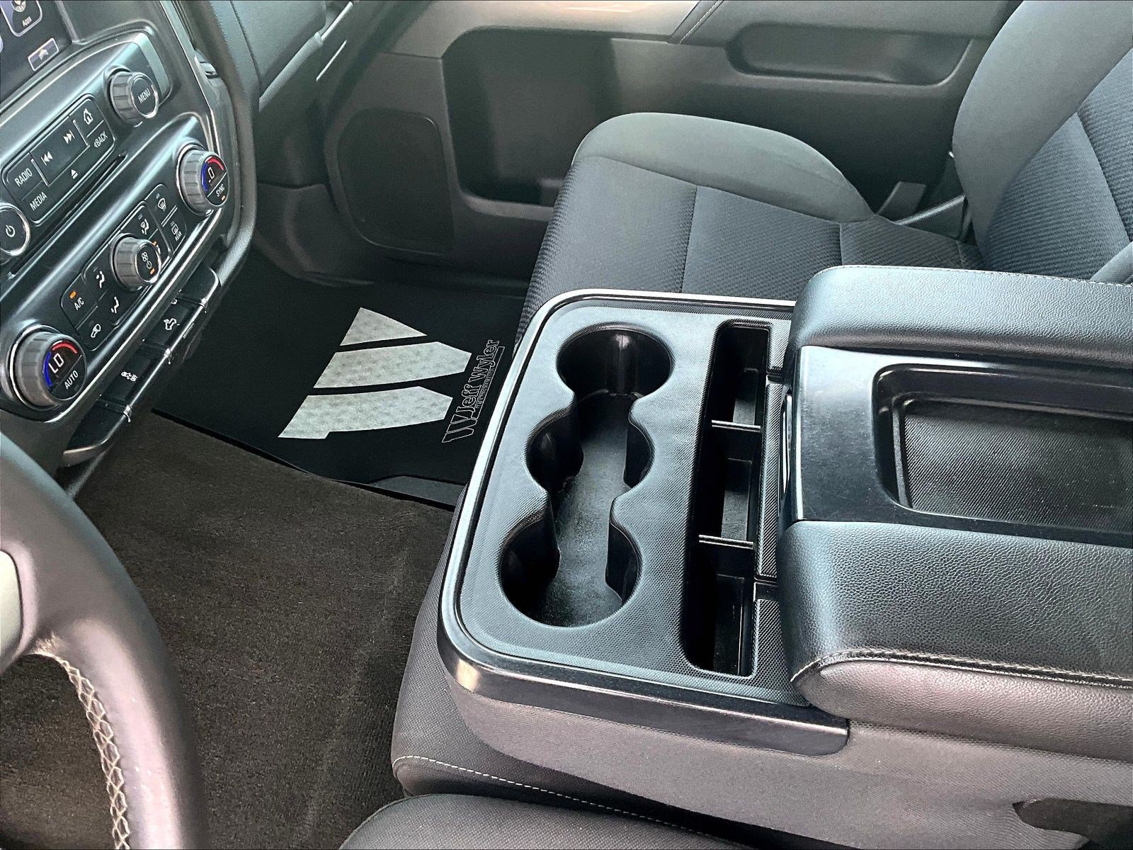 Used 2017 Chevrolet Silverado 1500 LT w/ All Star Edition AWD/4WD image 16