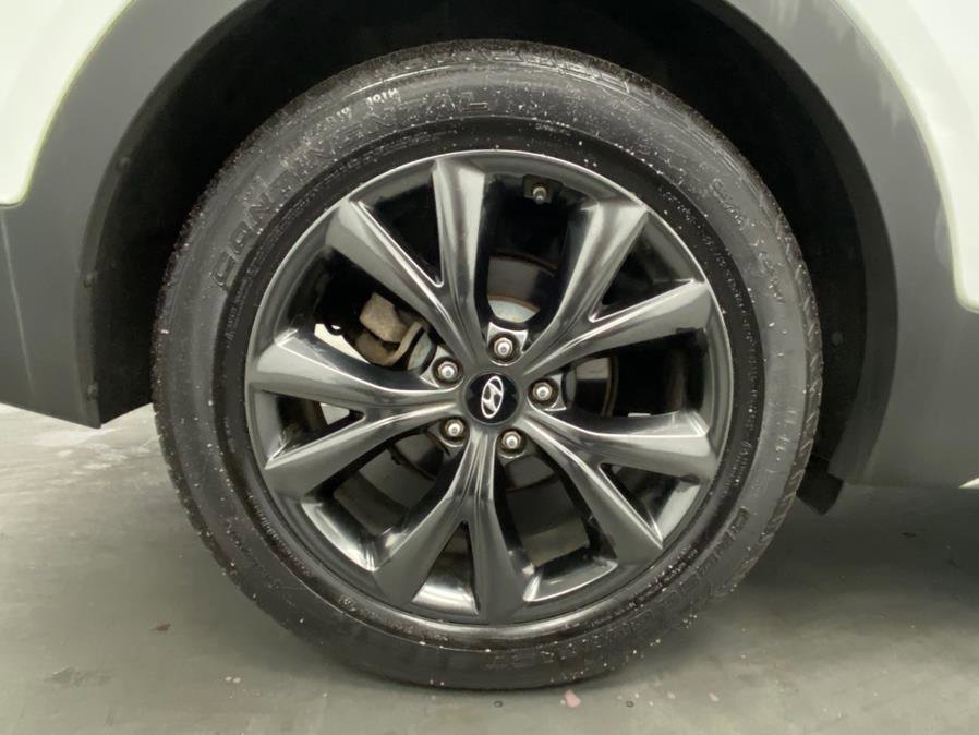Used 2017 Hyundai Santa Fe Sport w/ 2.0T Ultimate Tech Package 05 AWD/4WD image 17