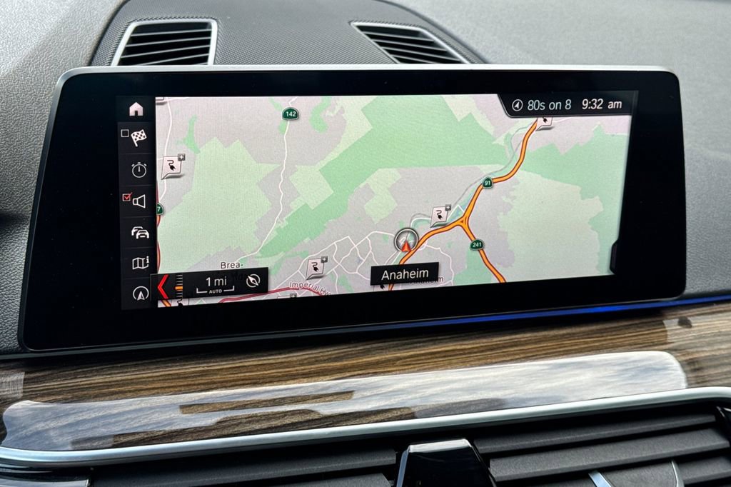 Used 2019 BMW 530e w/ Convenience Package image 22