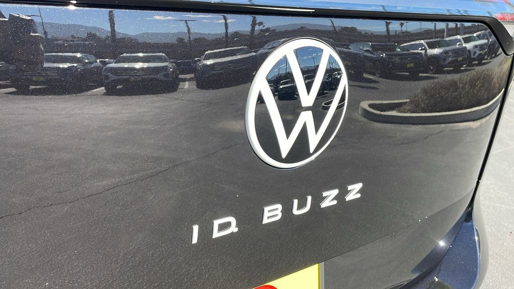 New 2025 Volkswagen ID. Buzz Pro S image 25