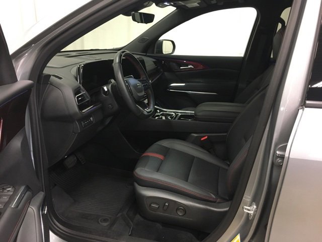 Used 2024 Chevrolet Traverse RS w/ LPO, Floor Liner Package image 16