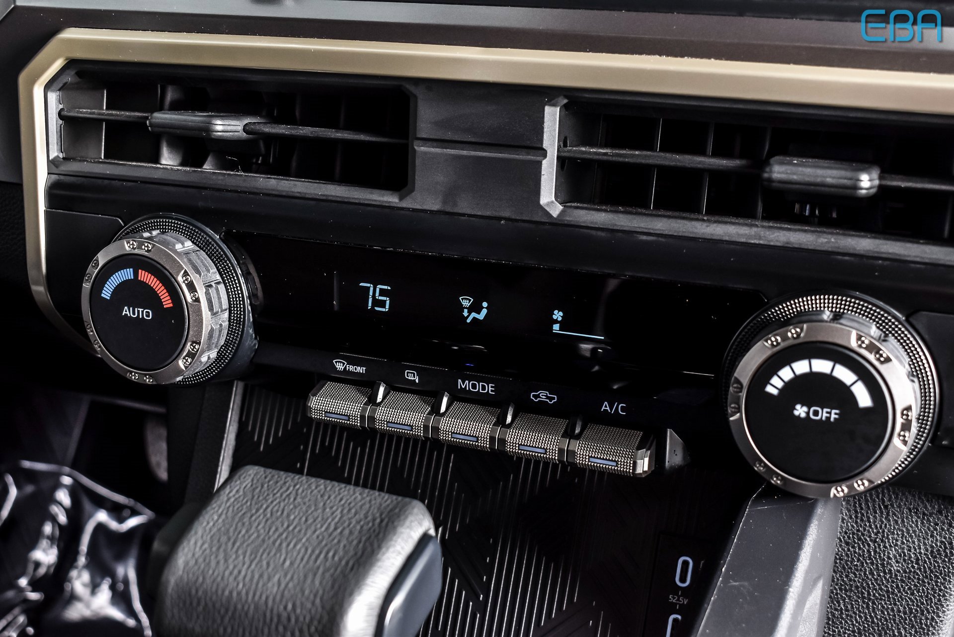 Used 2025 Toyota Tacoma TRD Off-Road image 25