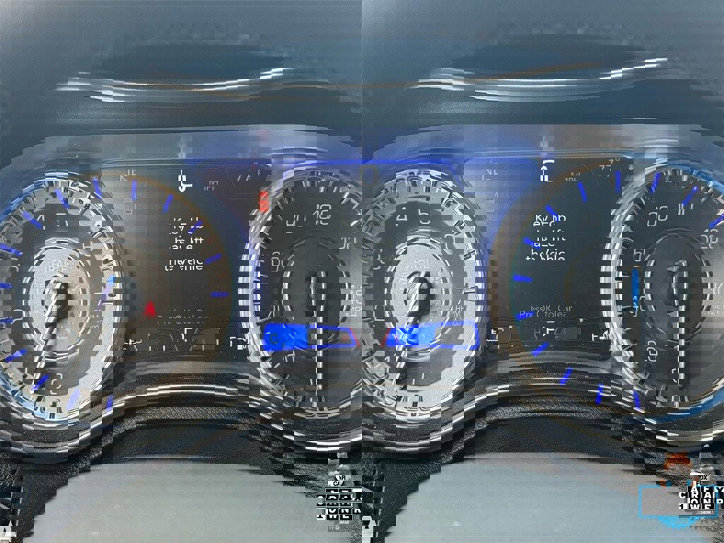 Certified 2023 Chrysler 300 Touring w/ Sport Appearance Package image 17