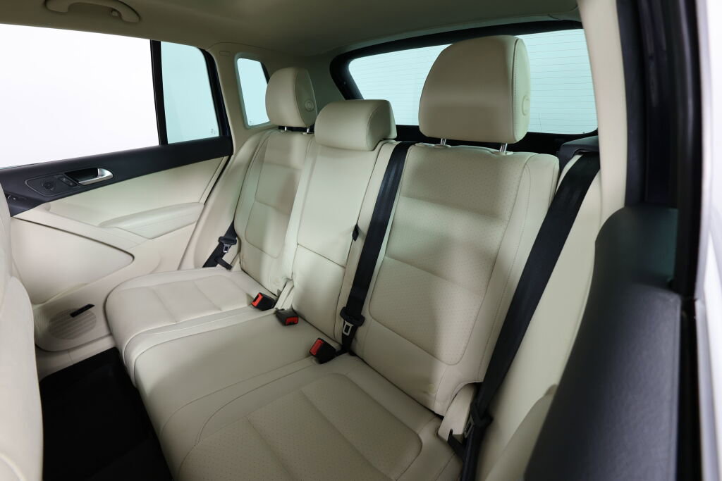 Used 2014 Volkswagen Tiguan SEL image 15