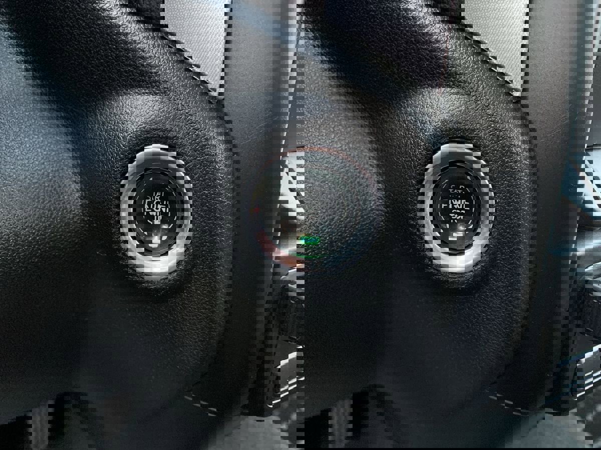 Used 2020 GMC Sierra 1500 Elevation image 21