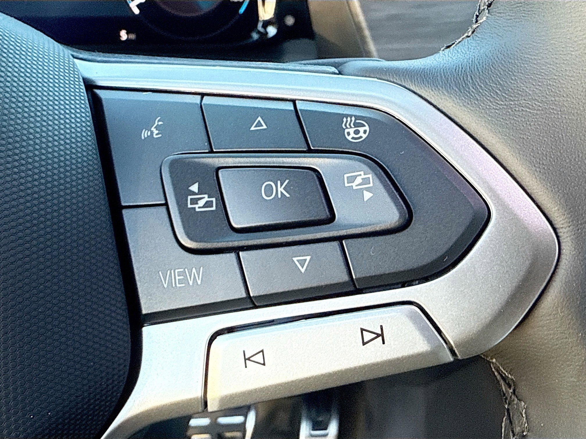 New 2026 Volkswagen Atlas SEL Premium R-Line image 37