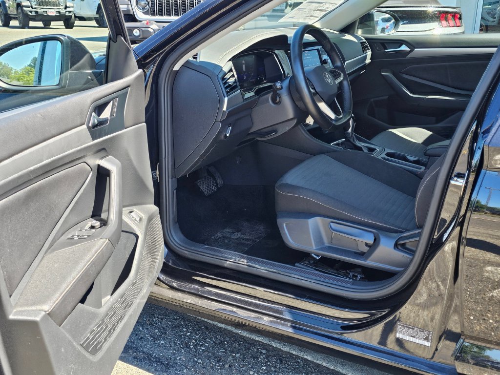 Used 2024 Volkswagen Jetta S FWD image 18