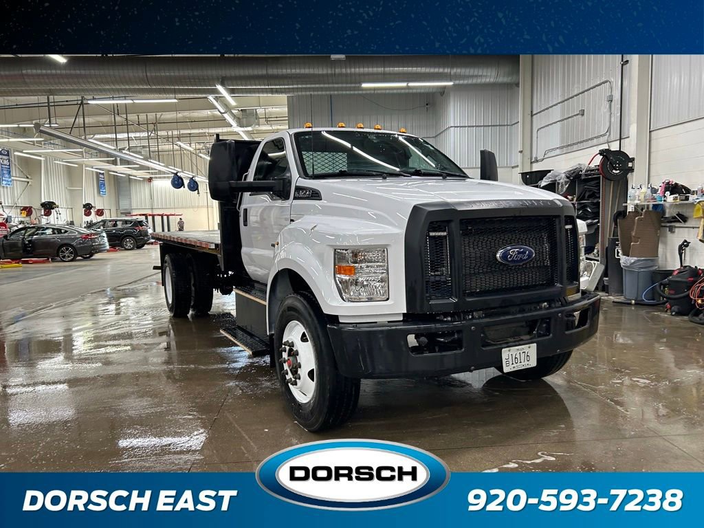 Certified 2022 Ford F750 2WD Regular Cab Super Duty image 4