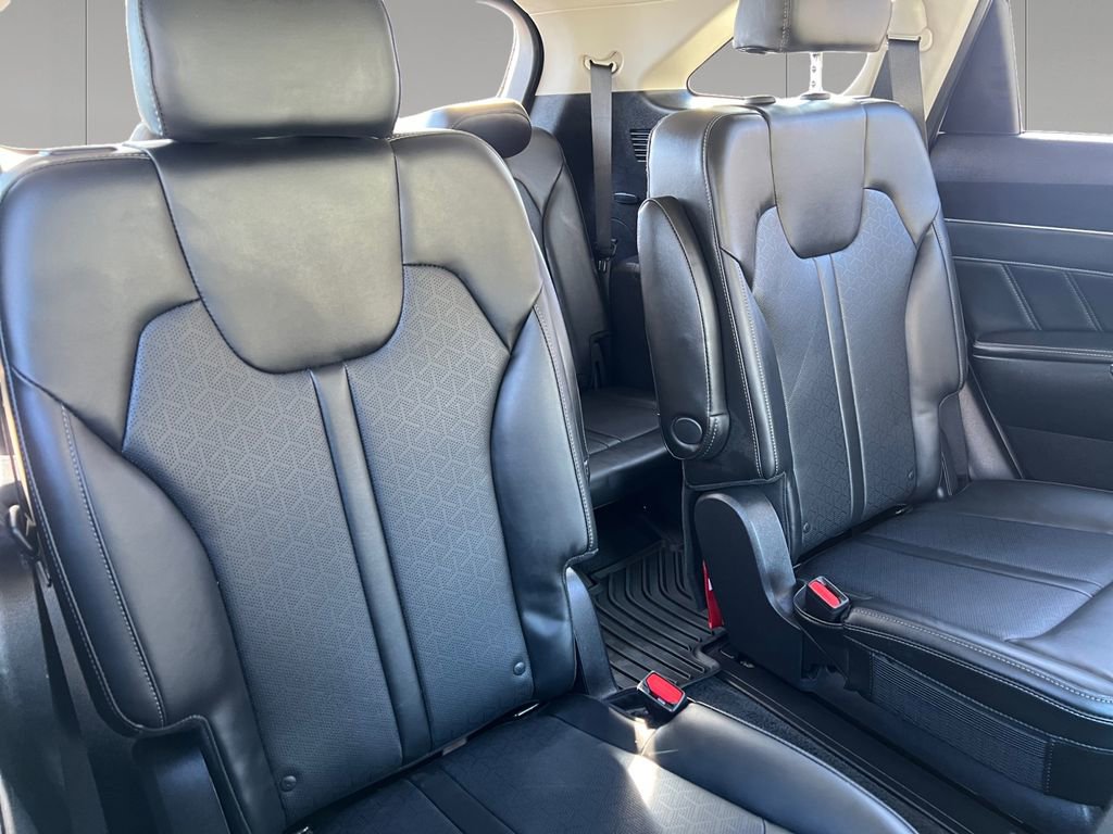 Used 2022 Kia Sorento SX image 18