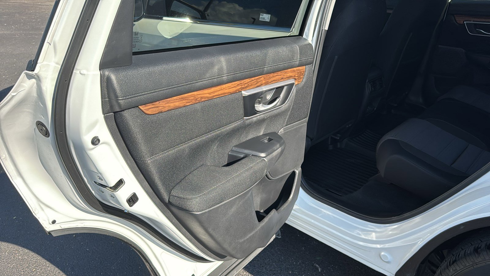 Used 2022 Honda CR-V EX image 17