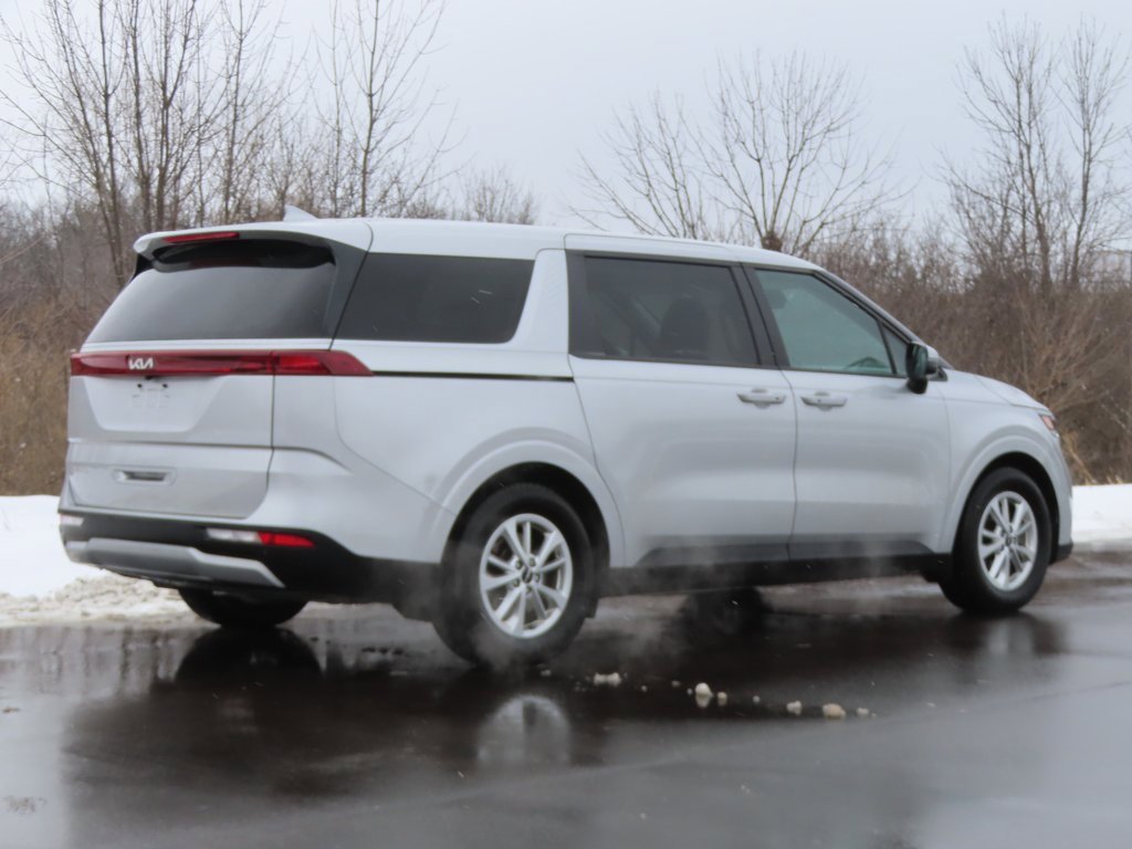 Certified 2023 Kia Carnival LX w/ Paint Protection Package image 3