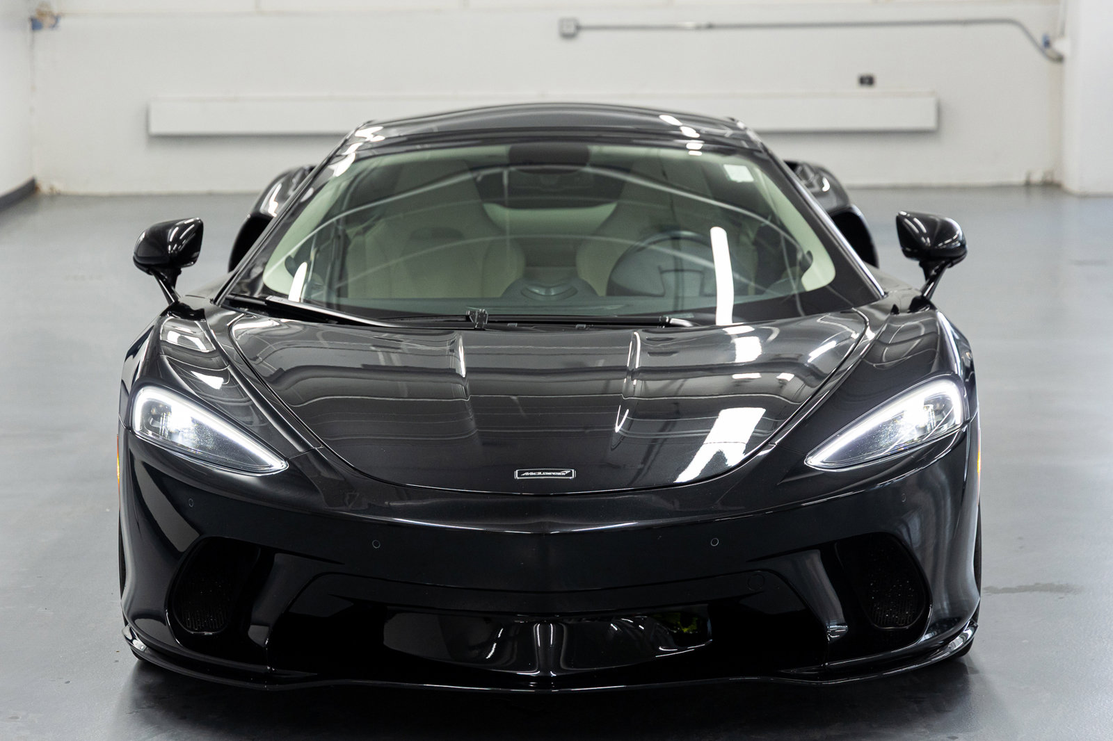 Used 2020 McLaren GT image 9
