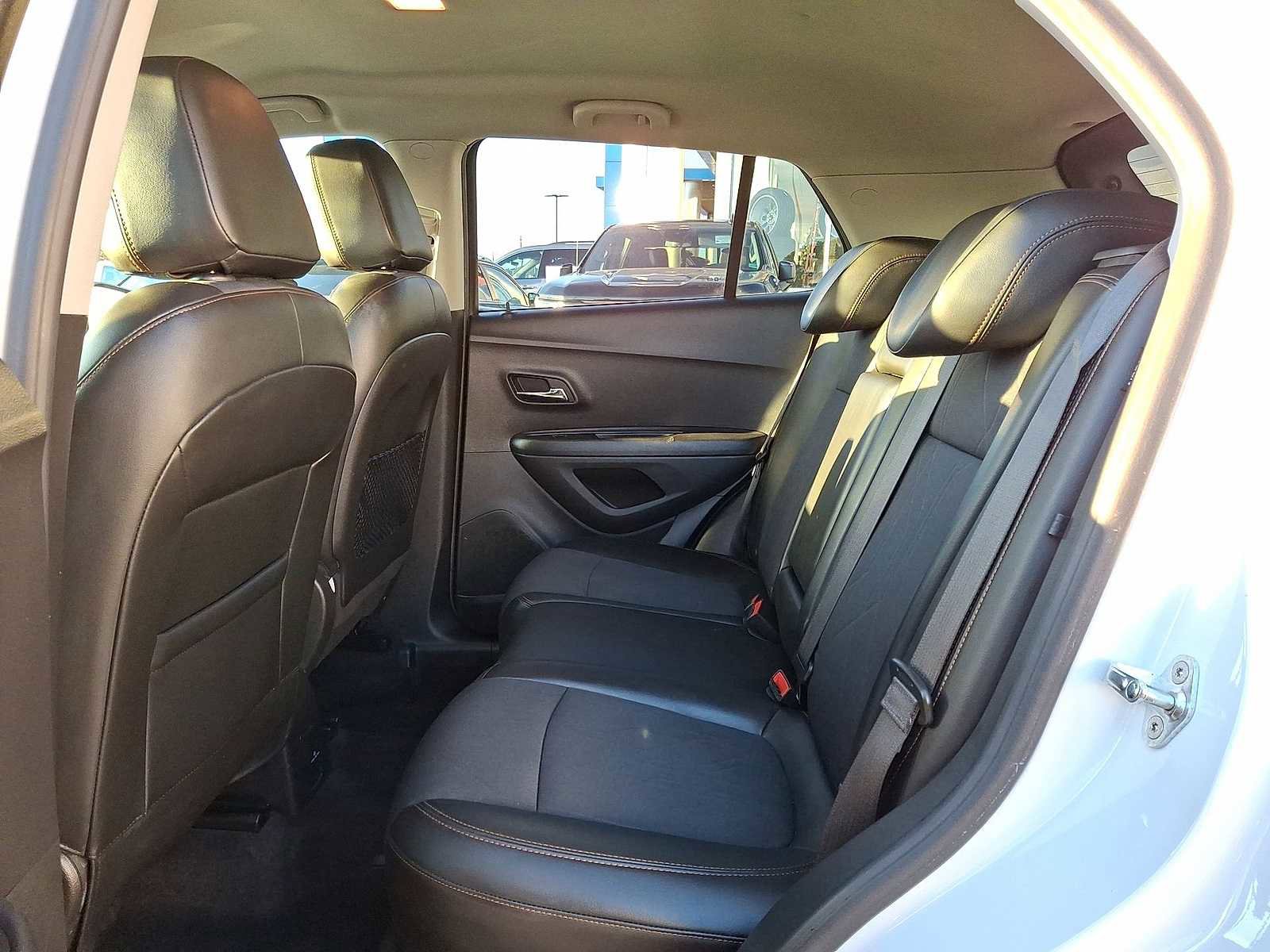 Certified 2019 Chevrolet Trax LT w/ LT Convenience Package image 28