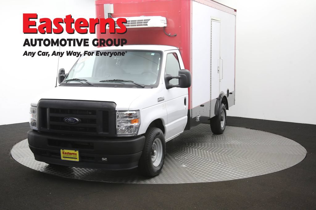 Used 2023 Ford E-350 and Econoline 350 Super Duty w/ Power Windows & Locks Group RWD image 53
