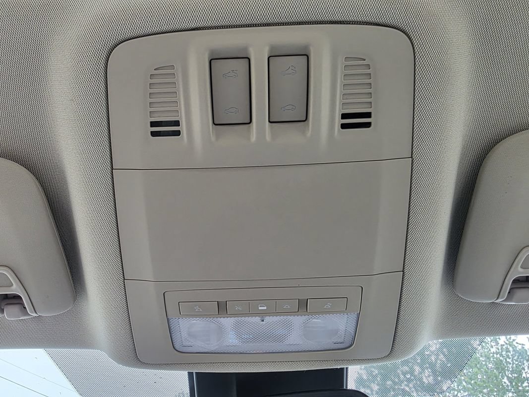Used 2011 Buick Regal CXL w/ RL4 Preferred Equipment Group FWD image 30