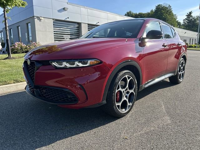 Used 2024 Alfa Romeo Tonale Veloce AWD/4WD image 4