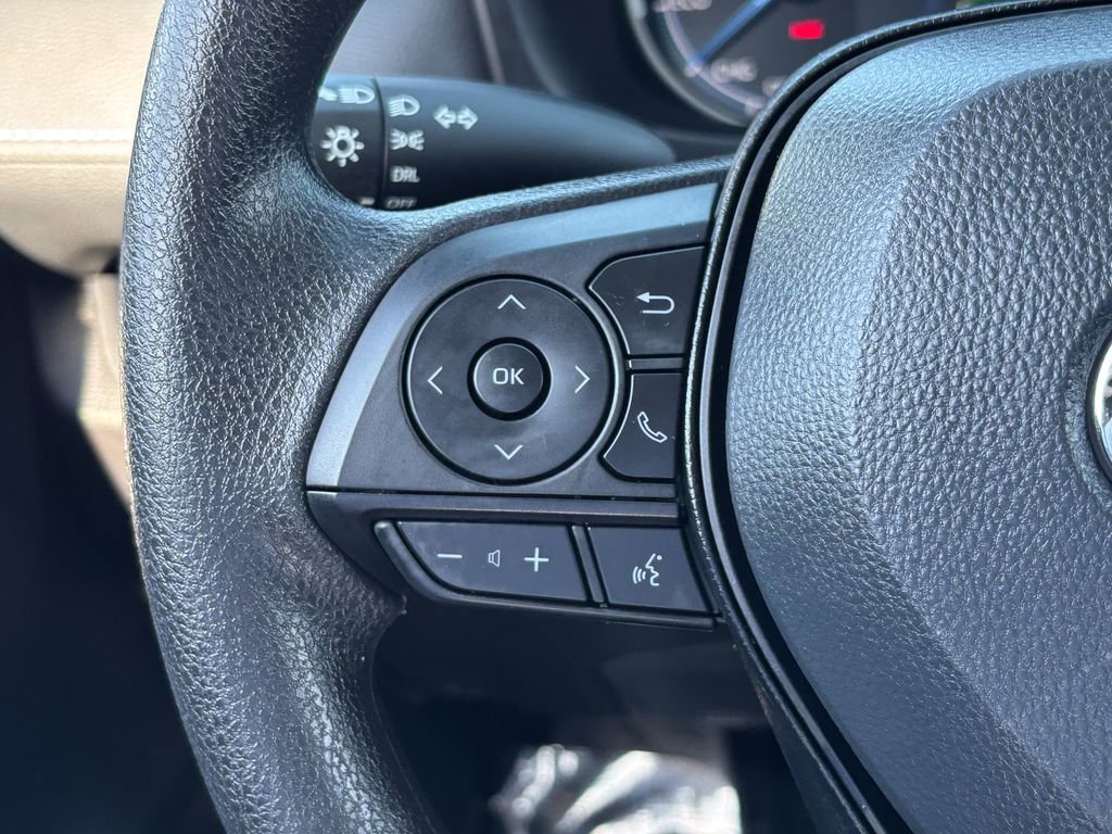 Certified 2025 Toyota RAV4 LE AWD/4WD image 28