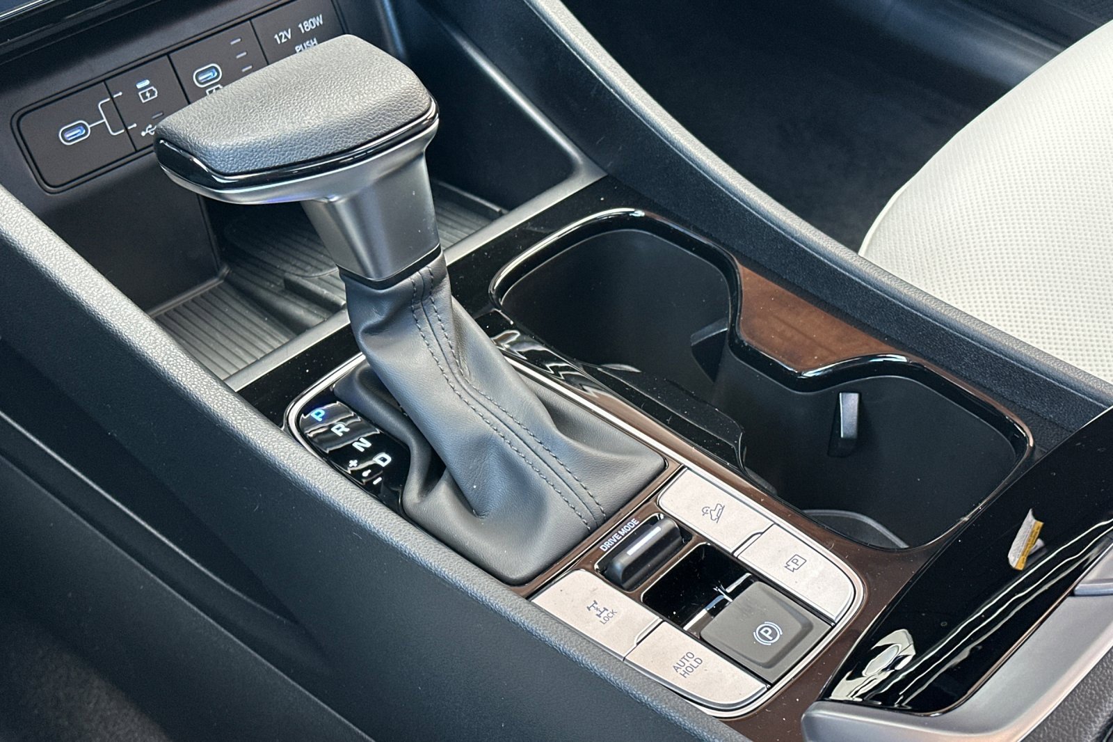 Certified 2025 Hyundai Santa Cruz SEL image 22