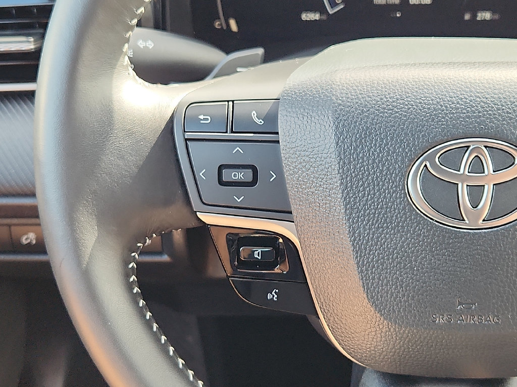 Certified 2026 Toyota Camry SE FWD image 22