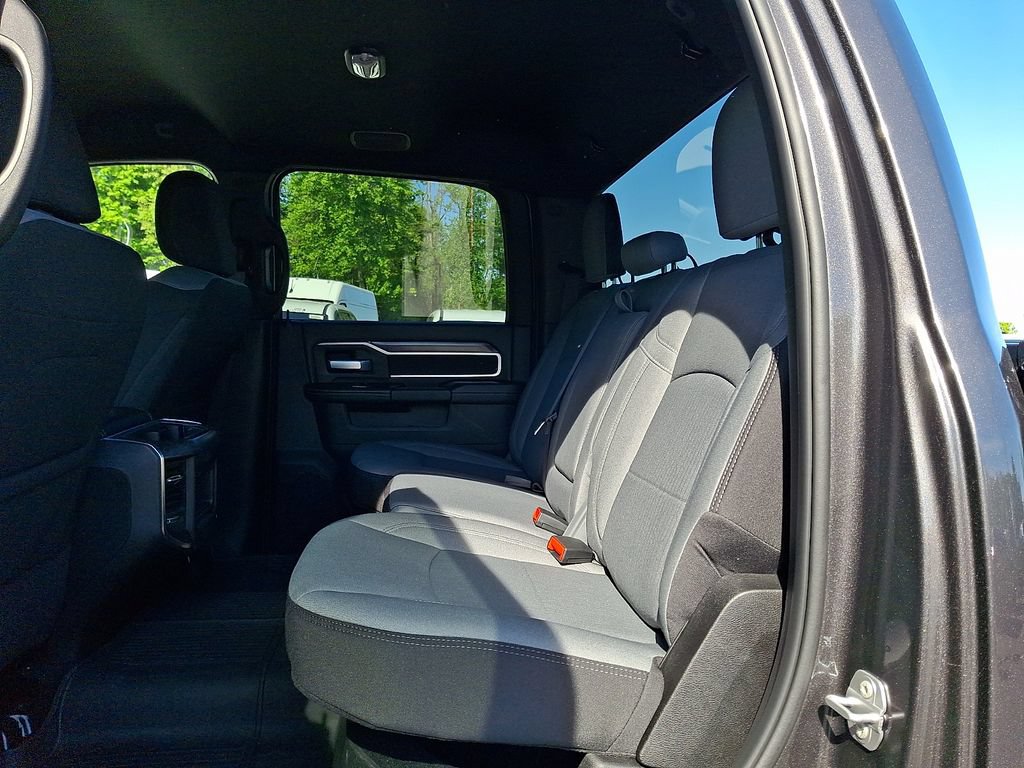 New 2024 RAM 2500 Big Horn w/ Towing Technology Group AWD/4WD image 11