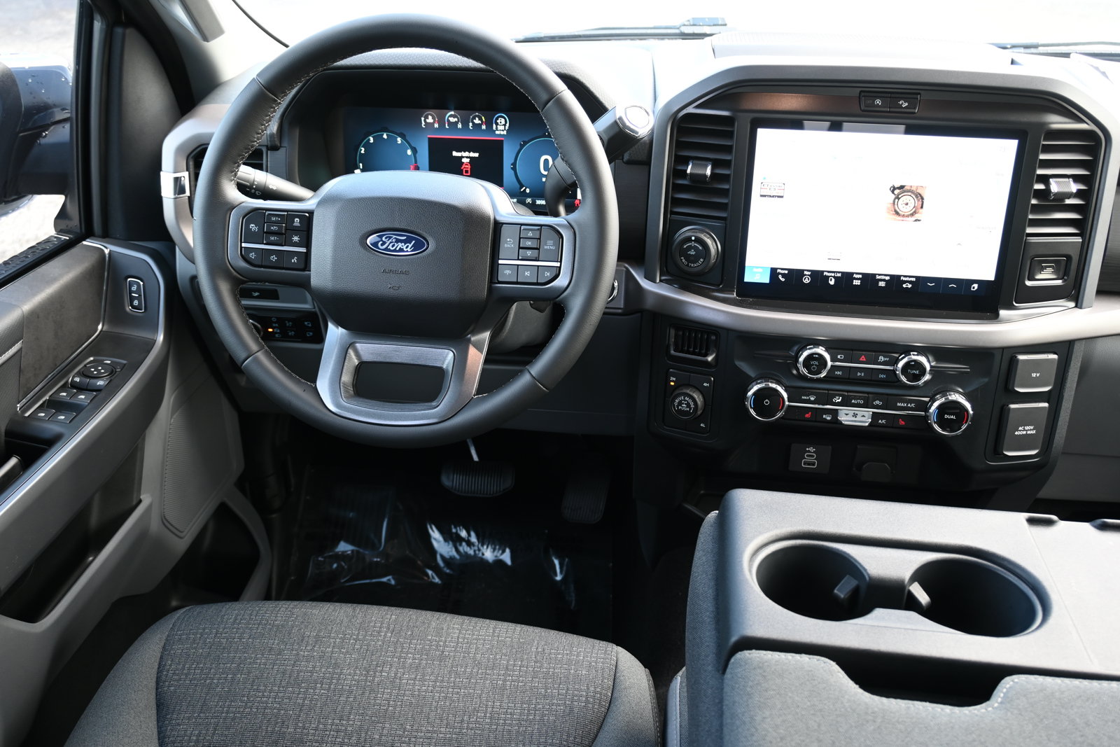 New 2026 Ford F150 XLT w/ Equipment Group 302A MID AWD/4WD image 29
