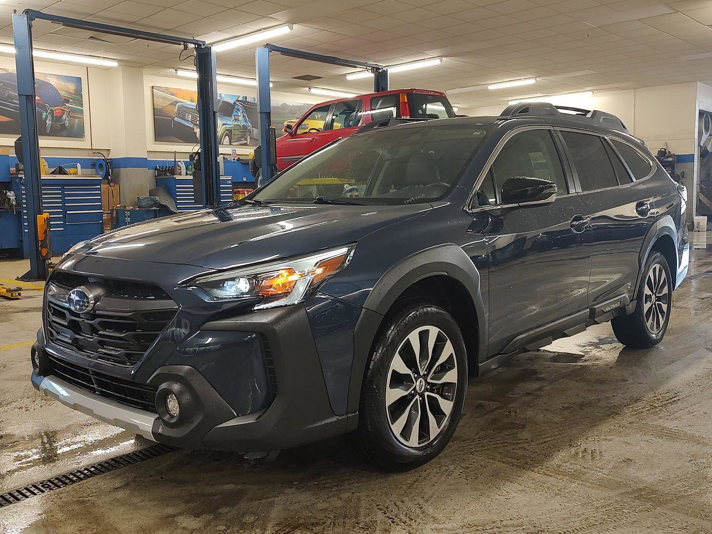 Used 2024 Subaru Outback Limited XT image 31