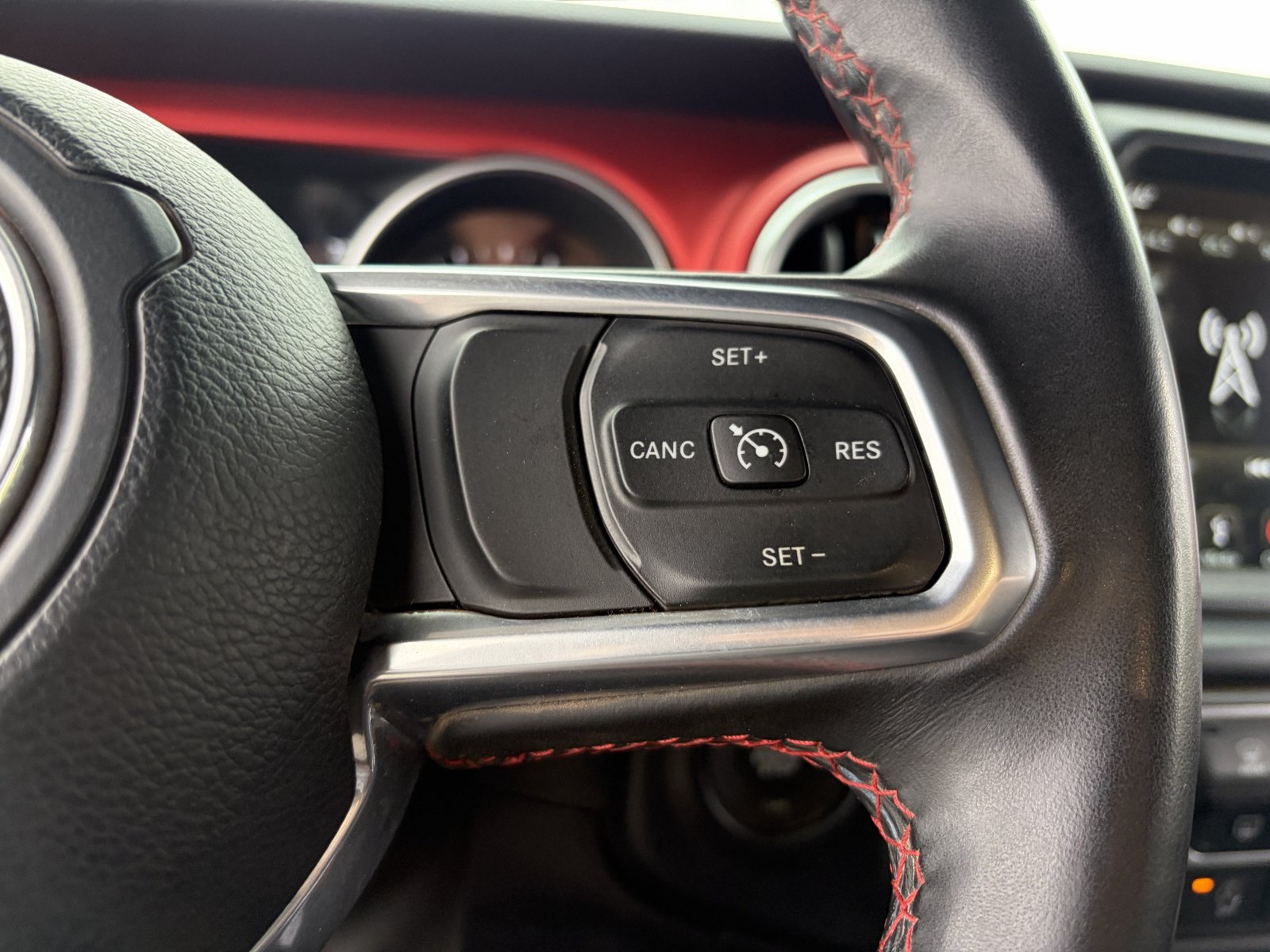 Used 2019 Jeep Wrangler Rubicon AWD/4WD image 29