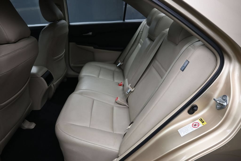 Used 2012 Toyota Camry LE FWD image 20