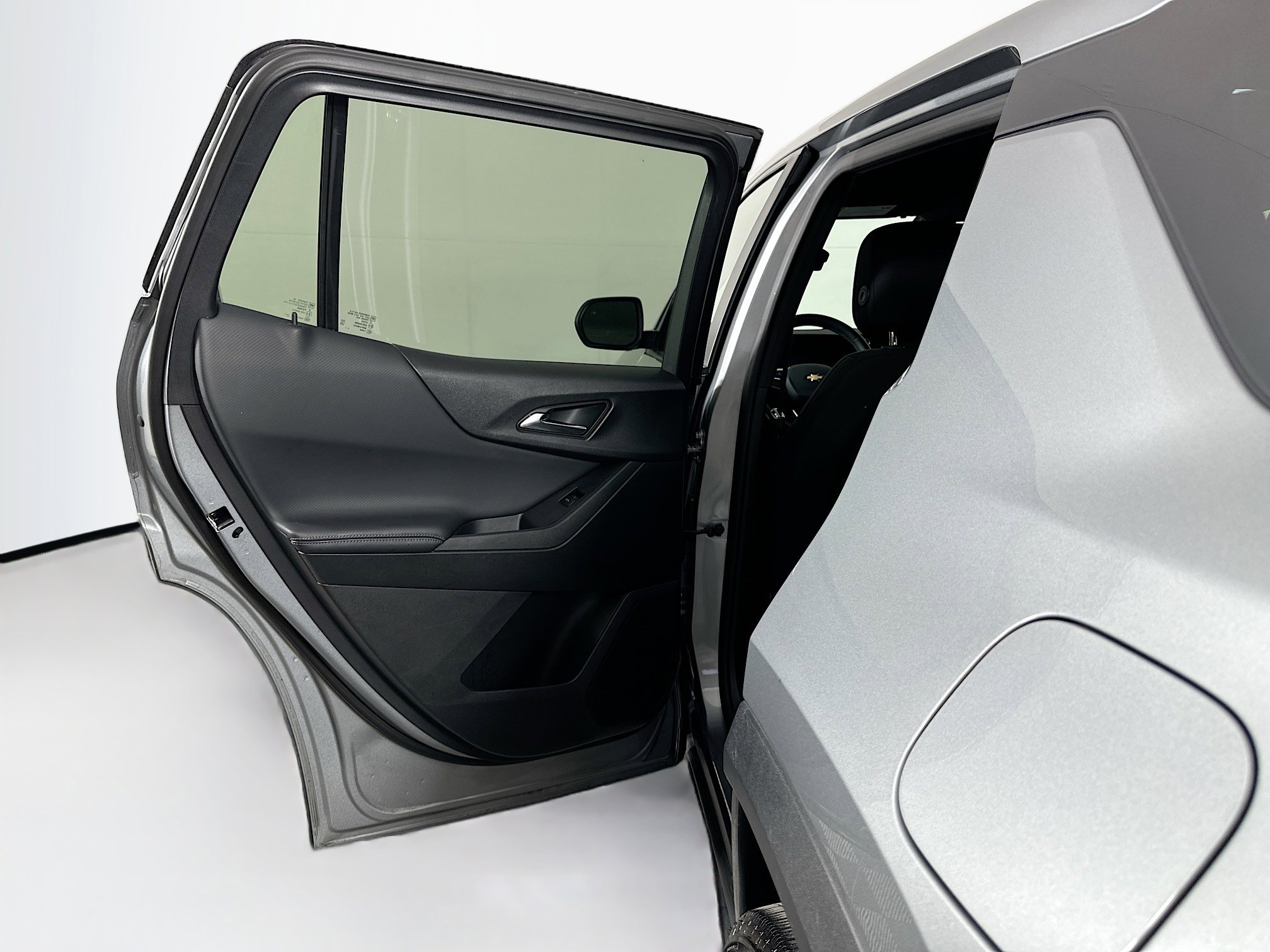 Used 2025 Chevrolet Equinox LT FWD image 26