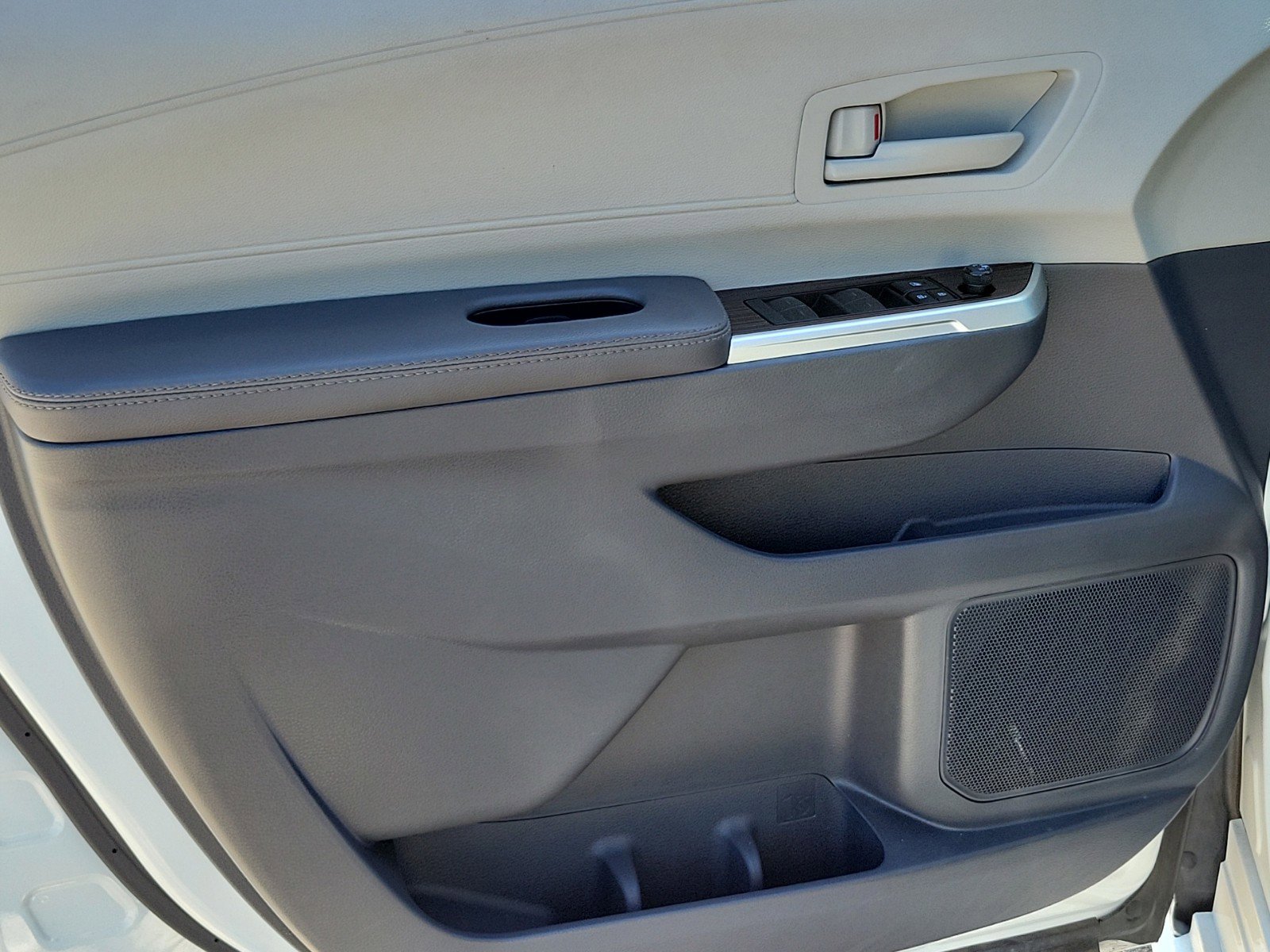 Used 2024 Toyota Sienna LE image 24