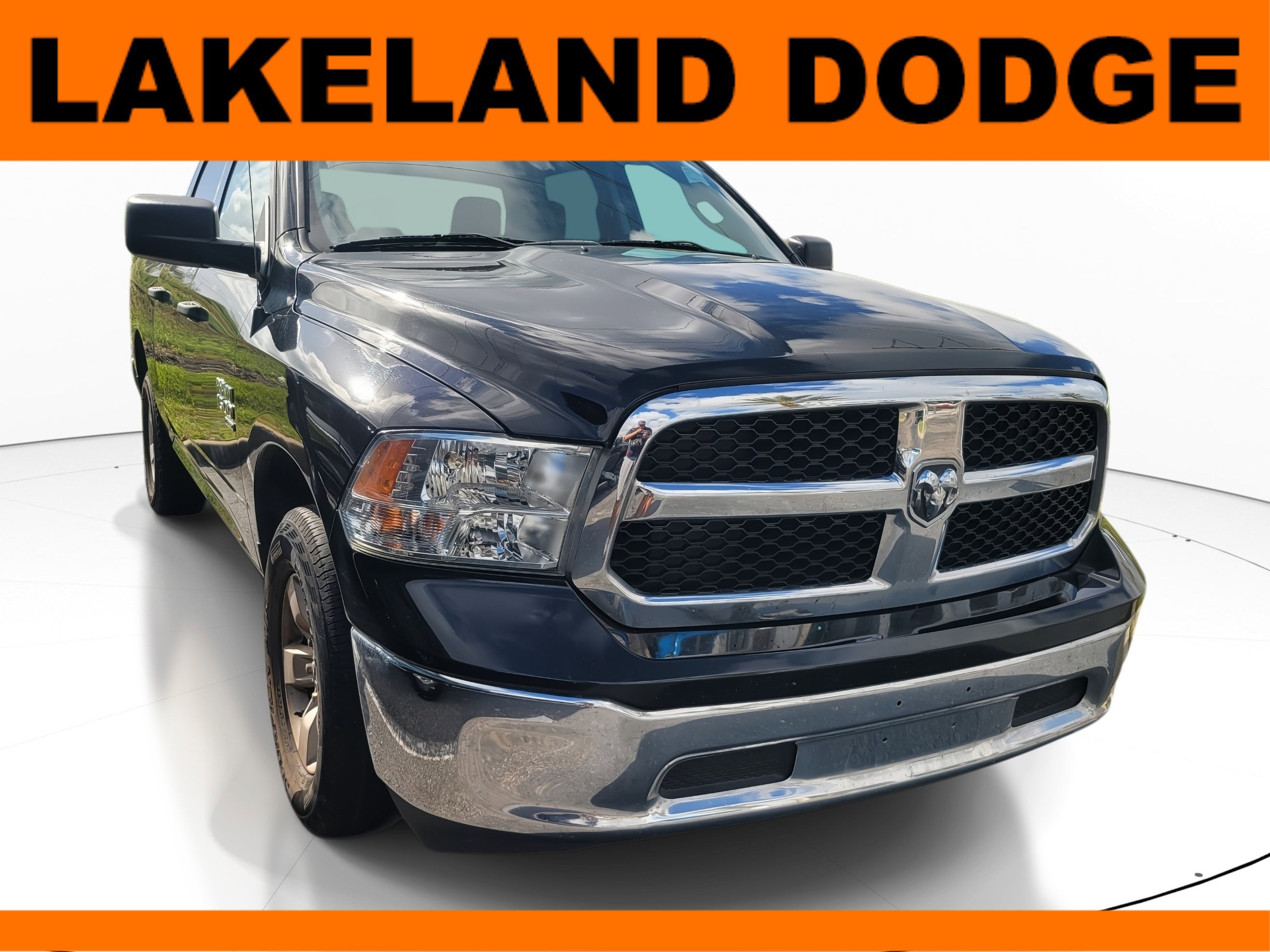 Used 2022 RAM 1500 Classic SLT image 1