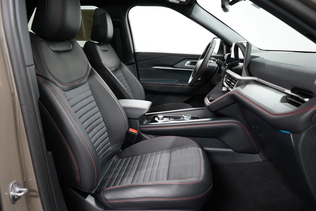 New 2026 Ford Explorer ST-Line w/ ST-Line Street Pack AWD/4WD image 22